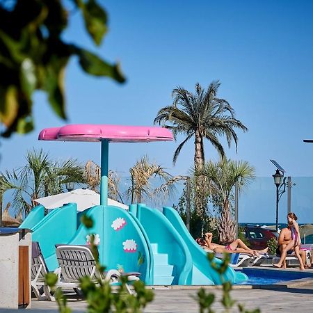 Sea Love apt ALEZZI SPA n Pools Beach Resort Năvodari Exterior foto