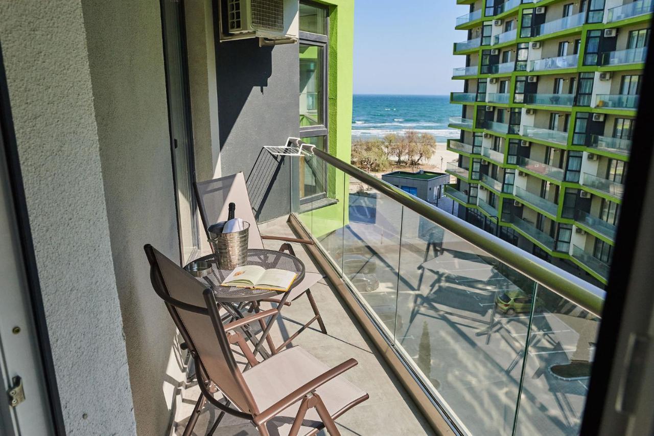 Sea Love apt ALEZZI SPA n Pools Beach Resort Năvodari Exterior foto