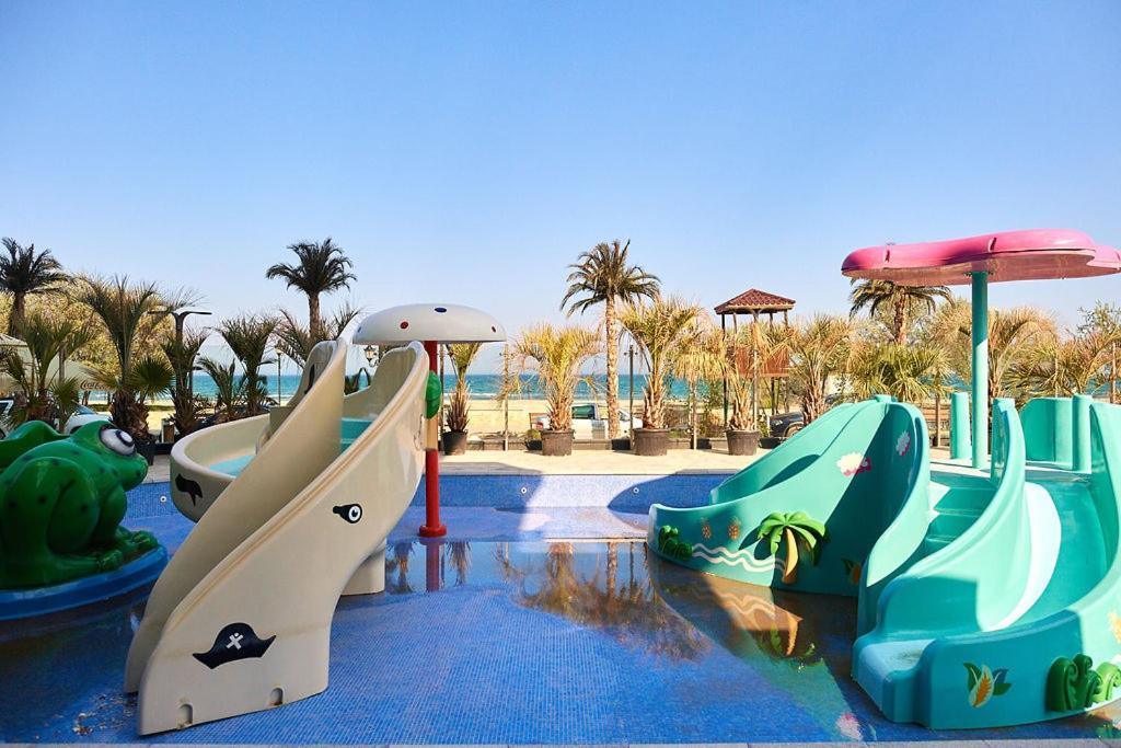 Sea Love apt ALEZZI SPA n Pools Beach Resort Năvodari Exterior foto