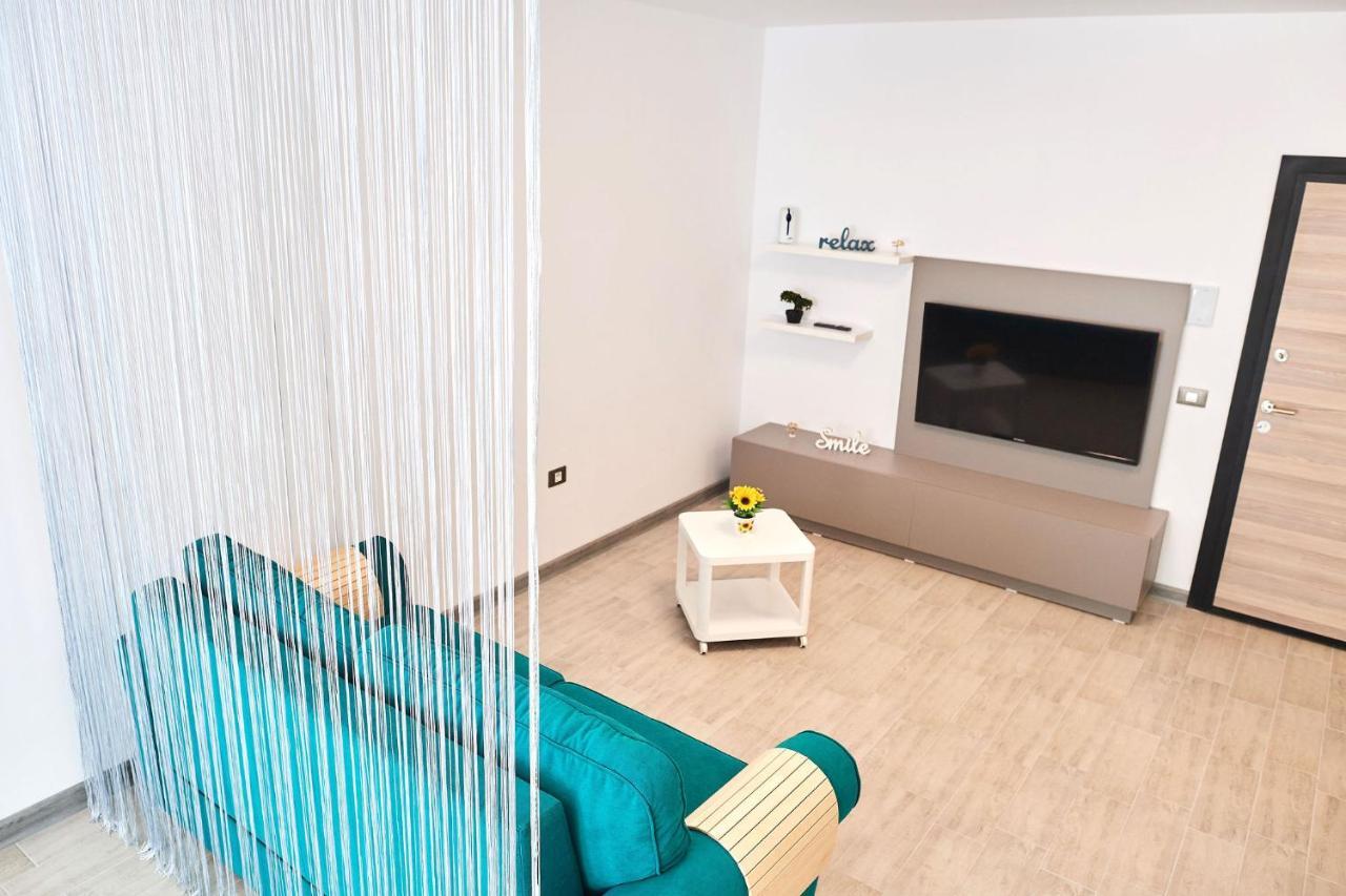 Sea Love apt ALEZZI SPA n Pools Beach Resort Năvodari Exterior foto