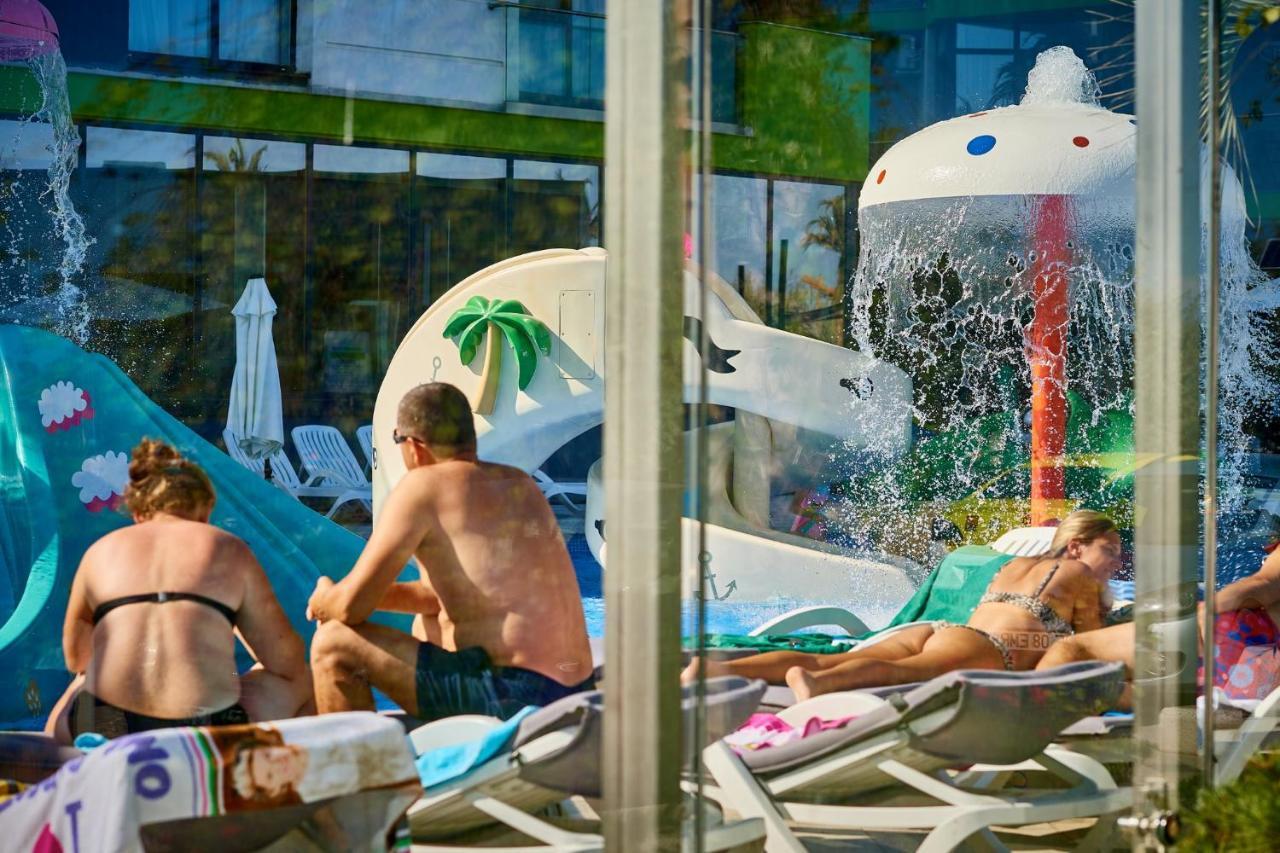Sea Love apt ALEZZI SPA n Pools Beach Resort Năvodari Exterior foto