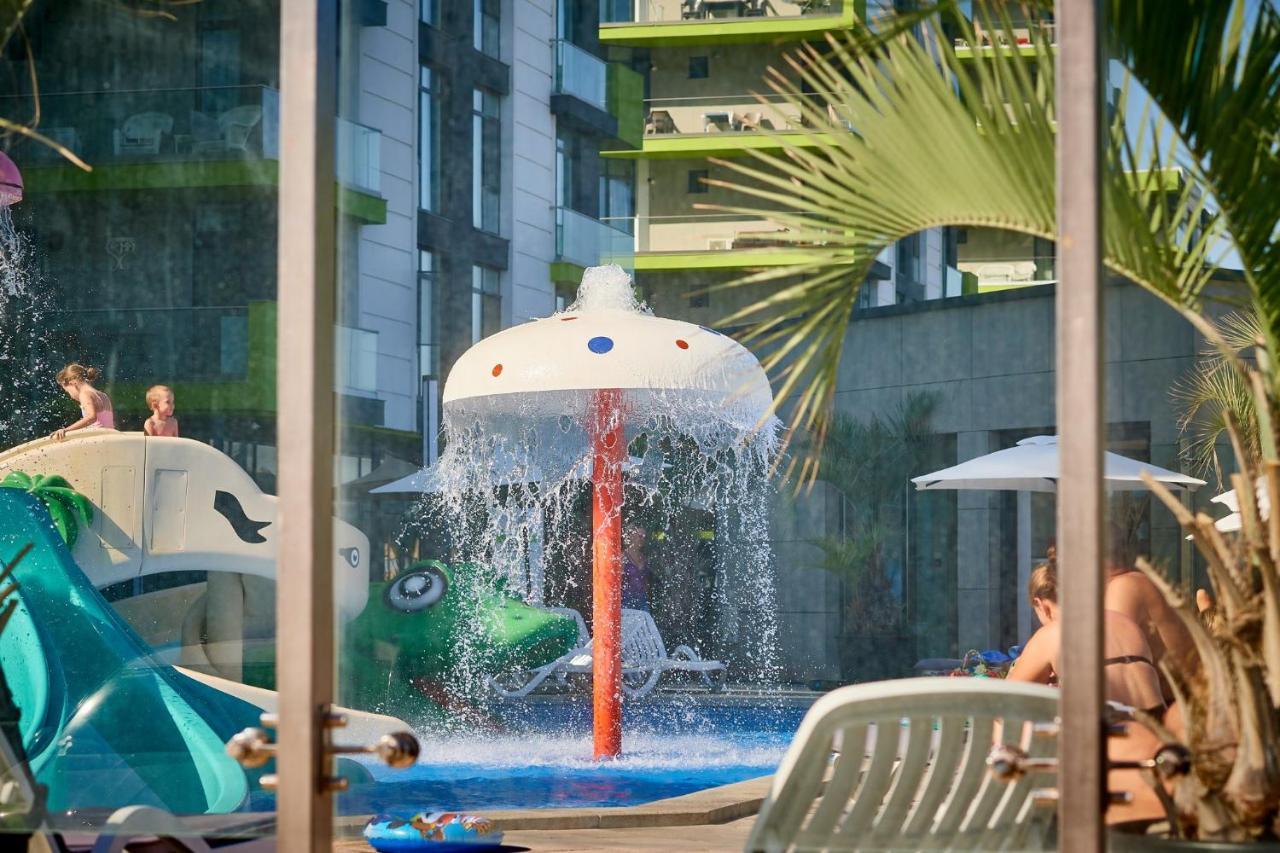Sea Love apt ALEZZI SPA n Pools Beach Resort Năvodari Exterior foto